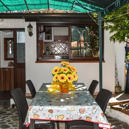 Apartamento 'apartment' Mit Grill By Interhome *