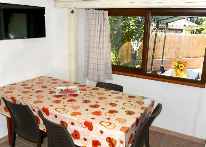 'apartment' Mit Grill By Interhome * Ricadi